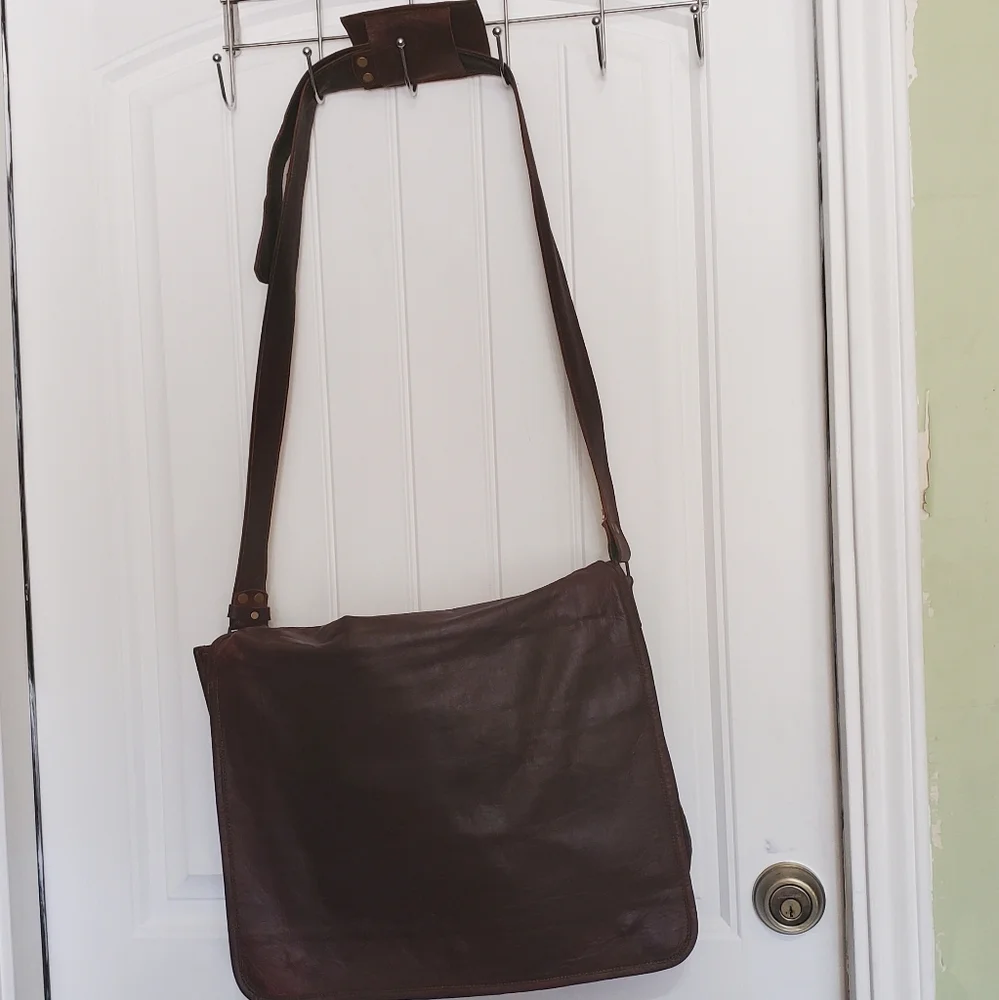 Oil Tanned Leather Vintage Messenger Crossbody Bag